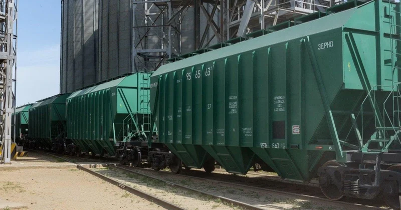 Вырос объем перевозок зерна из Казахстана в Азербайджан