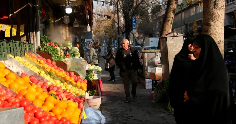 Almaq baxmaq qədər asan deyil İran bazarlarında vəziyyət