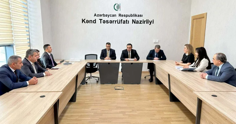 İnstitut əməkdaşları nazirlik tərəfindən təltif olunublar