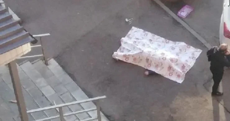 Rusiyalı jurnalist Fransada intihar etdi