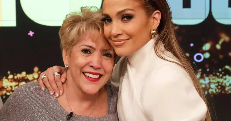 Ceylonun 80 yaşlı anası rəqsi ilə viral oldu qızından GERİ QALMIR VİDEO