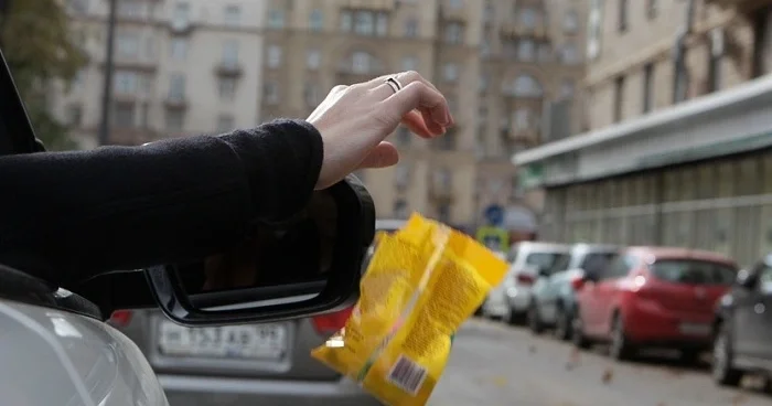 Zibili yerə atanları cərimələməkdən başqa yol yoxdur EKSPERT