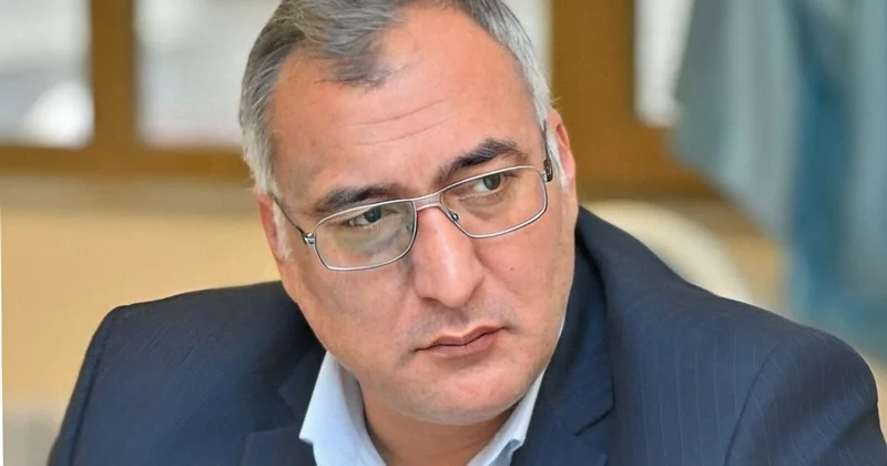 AYB kalxoz təfəkürlü cəmiyyətdi, üzvsənsə, ödəməlisən Şərif Ağayar