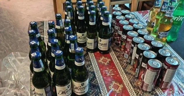 Çay evində hoqqa çıxartdılar