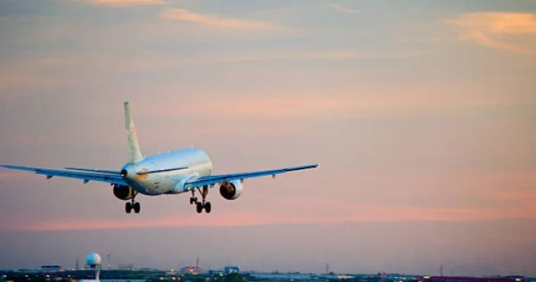 Bakıdan Əbu Dabiyə birbaşa uçuşların sayı artırılacaq