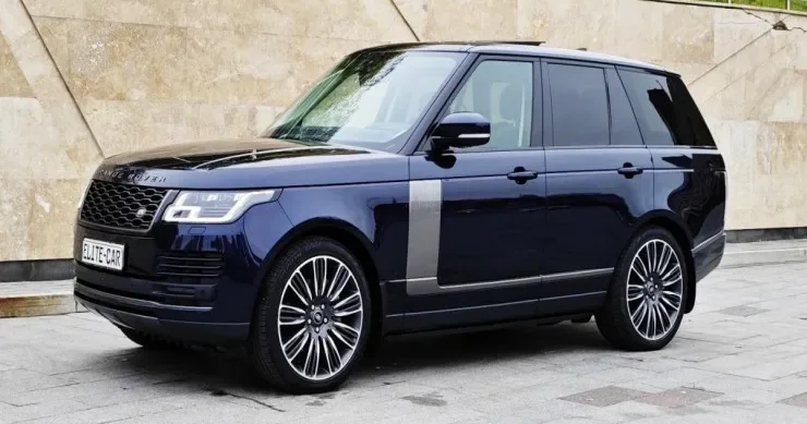 Xırdalanda Range Rover in şüşəsini qırdılar 11 minlik ZİYAN