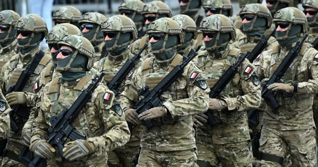 Polşa Ukraynaya qoşun göndərilməsini tələb edib