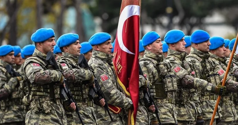 МО Турции: отправка военных в Украину возможна при прекращении огня