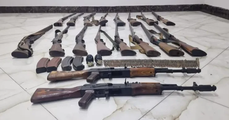 Bərdədə avtomat alverçi ləri tutuldu FOTO