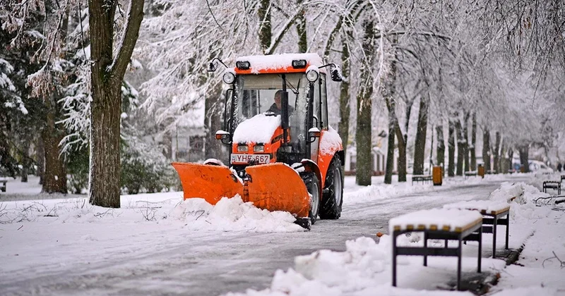В 15 районах Румынии продлили каникулы из за зимней непогоды