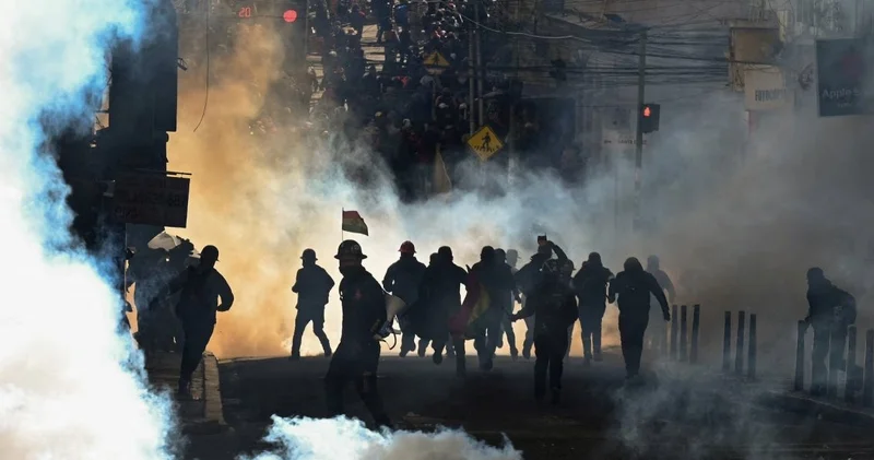 Amerikalılar Maduronun qaçırılmasına belə etiraz edirlər FOTO
