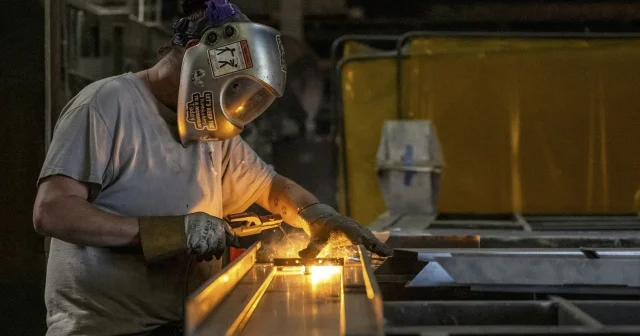 ABŞ da kənd təsərrüfatından kənar əmək məhsuldarlığı gözləniləndən daha çox artıb