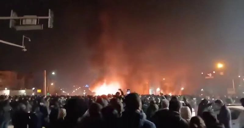 Tehranda atəş səsləri Tramp sizi KONKRET