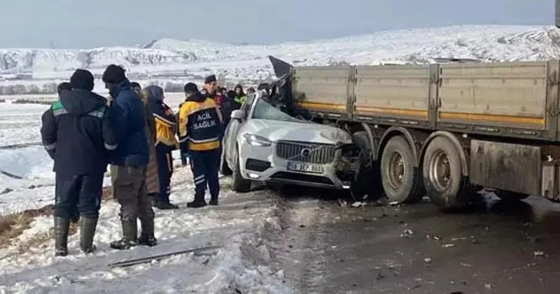 Sivasda üç nəqliyyat vasitəsinin iştirakı ilə qəza 1 ölü, 2 yaralı