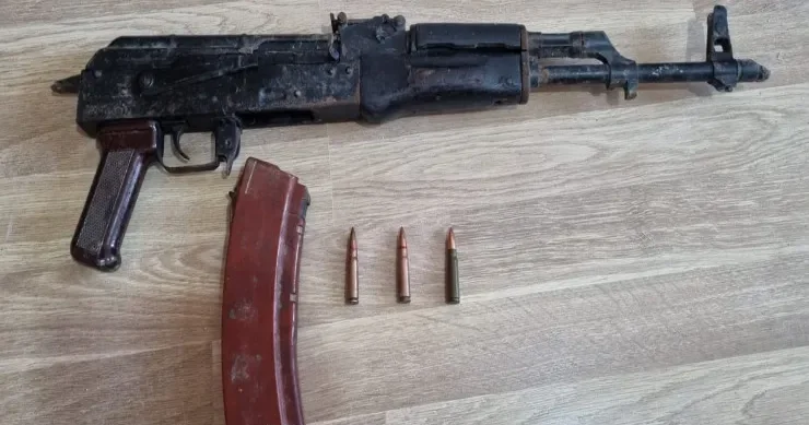 Tərtərdə Kalaşnikov satan ələ keçirildi