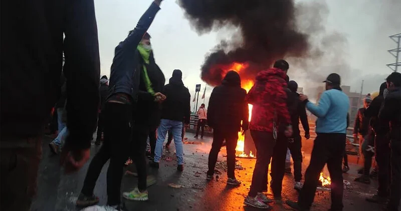 Güney ayağa qalxdı Təbriz, Ərdəbil, Urmiya, Həmədan...
