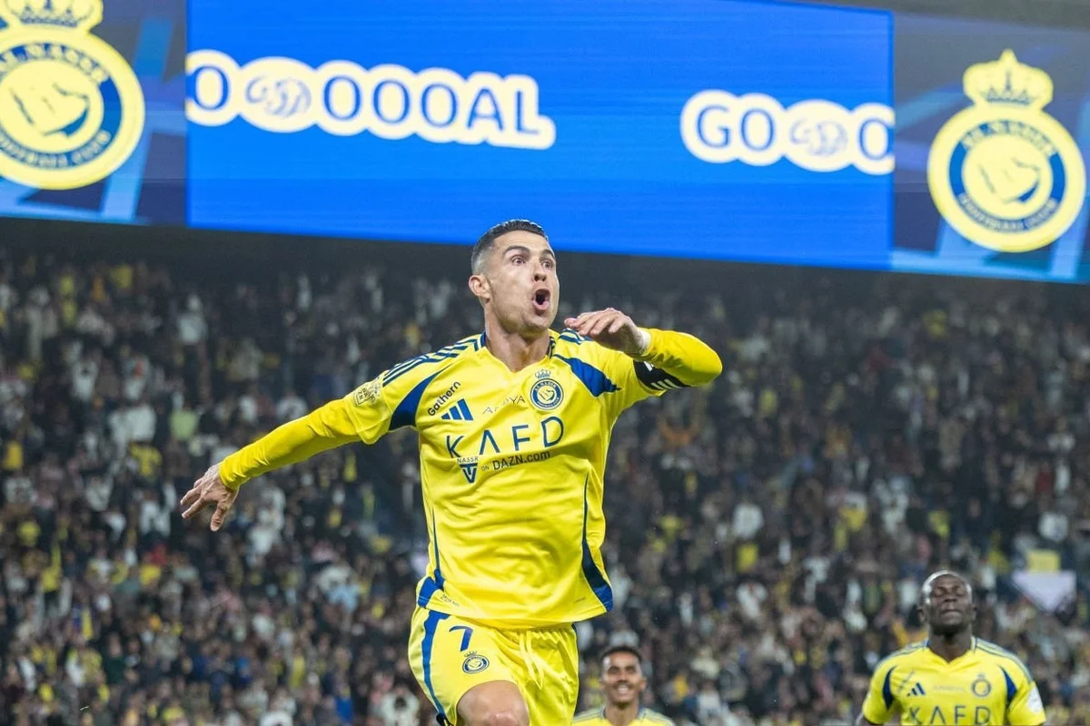 40 yaşlı Ronaldo liderdir