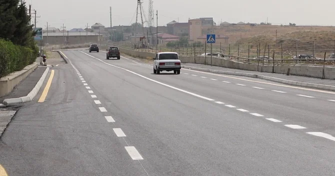 Xırdalan Binəqədi yolunda BMW saxlanıldı Sürücünün Narkotik aludəçisi olduğu üzə çıxdı