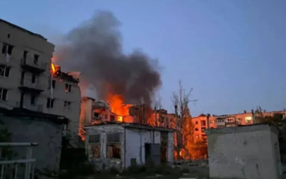 İsrail Hizbullah ın hərbi obyektlərini bombaladı