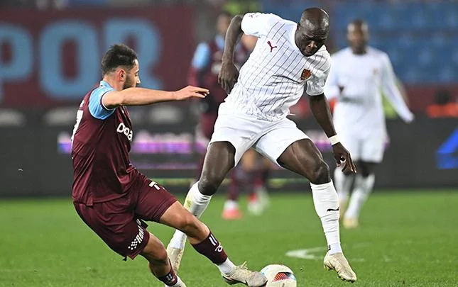 Trabzonspor və Başakşehir dən məğlubiyyət