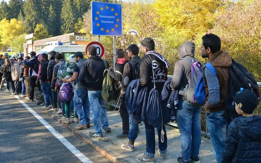 Almaniyadakı seçkilərin qalibləri miqrasiya siyasətini sərtləşdirmək barədə razılığa gəliblər