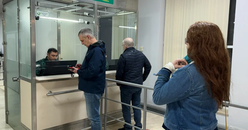 Продолжается эвакуация иностранных дипломатов