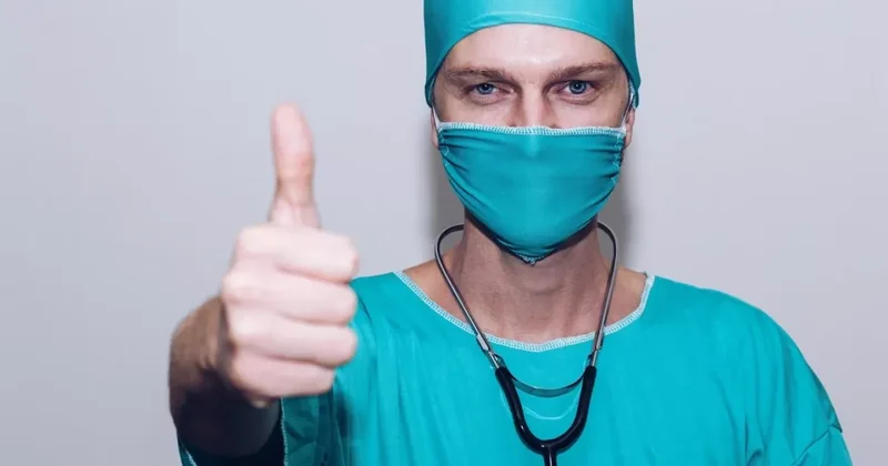 В Казахстане вступили в силу новые меры защиты медработников