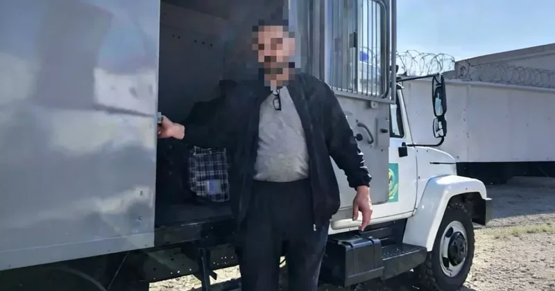 Это самое большое счастье : азербайджанец выдворен из Казахстана на родину