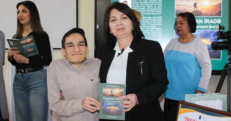 Nurməhəmməd İsmayıllının kitabının təqdimetməsi oldu Fotolar