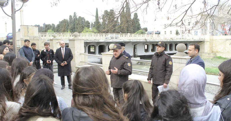Tələbələr sel risklərinə qarşı operativ hazırlıq barədə maarifləndirilib