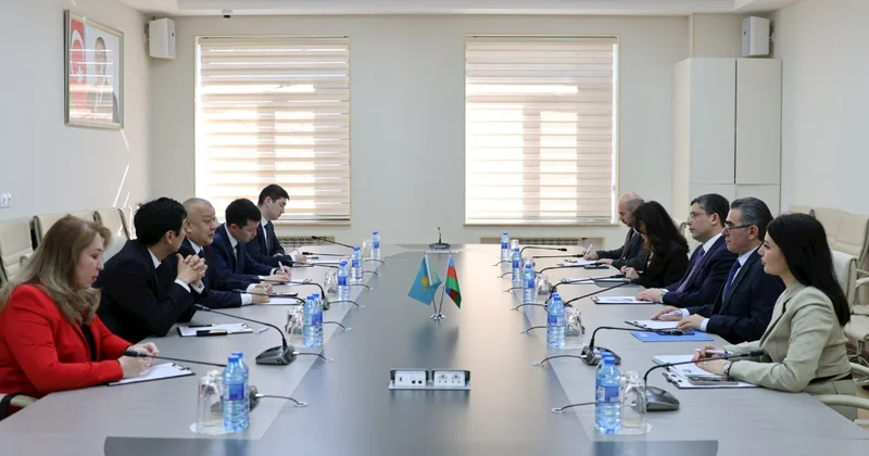 MEDİA da Qazaxıstan nümayəndə heyəti ilə görüş keçirilib FOTOLAR