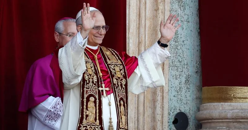 Katoliklər yeni Papa seçdi İlk dəfə ameriklalı dindar Vatikana rəhbərlik edəcək (FOTO)