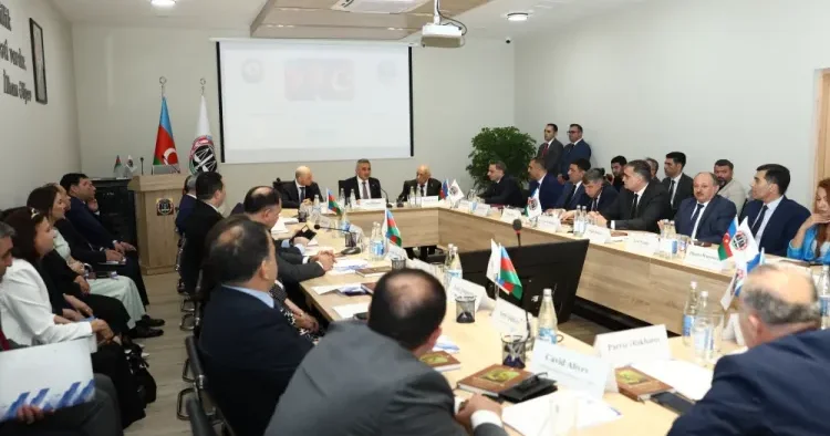 Vəkillər Kollegiyası Gəncədə elmi praktiki konfrans keçirdi FOTO