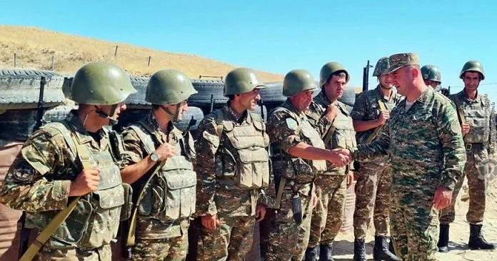 Ehtiyatda olan hərbçiləri toplayırlar