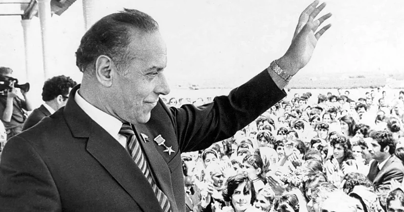Tetçer vəzifədə olmasa da, Heydər Əliyevlə görüşmək istəyirdi