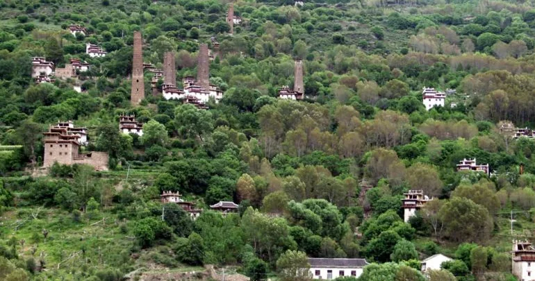 Qədim sivilizasiyaların sirləri: Əsrarəngiz Himalay qüllələrini kim və nə üçün tikib?