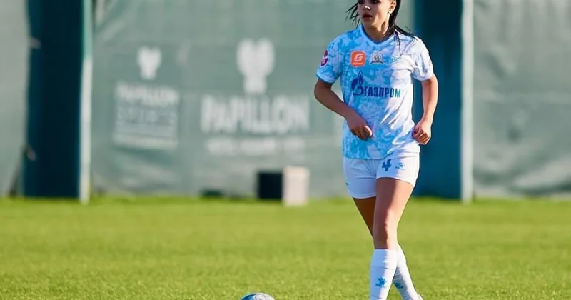 Rusiya klubu Azərbaycan millisinin futbolçusuna yeni müqavilə təklif edib