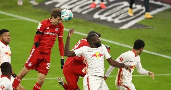 “Bavariya” 34 cü çempionluğunu qazandı!