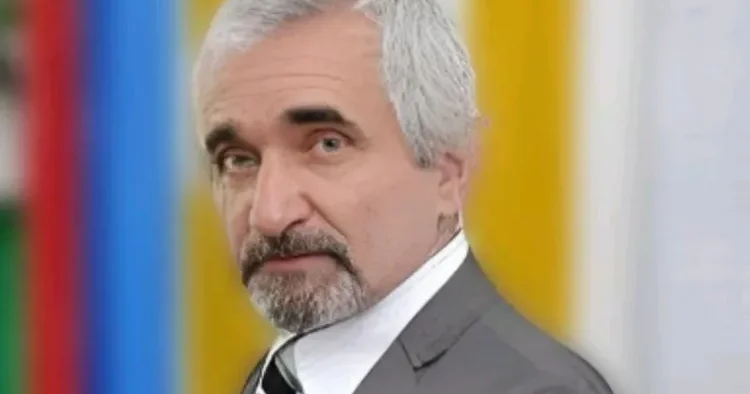 Azərbaycanda real elmi pedaqojı fəaliyyətlə məşğul olan professorların sayı “dekorativ professorların” sayından azdır Fəlsəfə doktoru