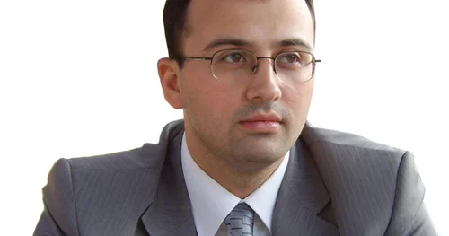 Bu cür ikili yanaşma düzgün deyil ELŞAD MİRİ DANIŞDI