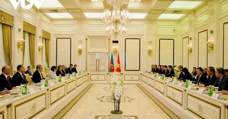 Sahibə Qafarova vyetnamlı həmkarını Azərbaycana səfərə dəvət edib