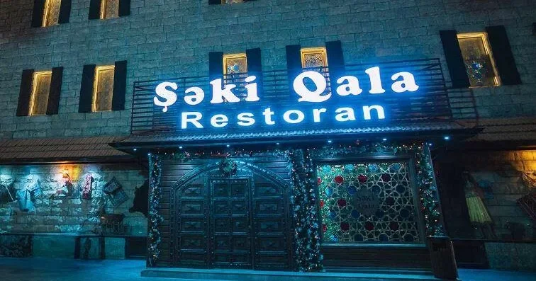 Bakının mərkəzində məşhur restoran sökülür: Plana düşüb