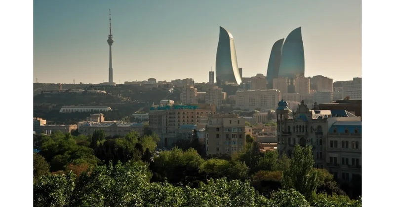 Bakıda qovaq ağacı təhlükəsi”, hər an aşa bilərlər RƏSMİ