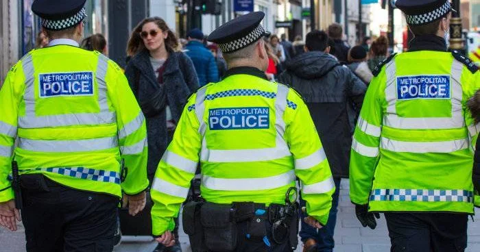 Londonda səfirliyi partlatmaq istəyən iranlılar tutuldu