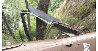 Hindistanda helikopter qəzaya uğrayıb, ölənlər və yaralananlar var