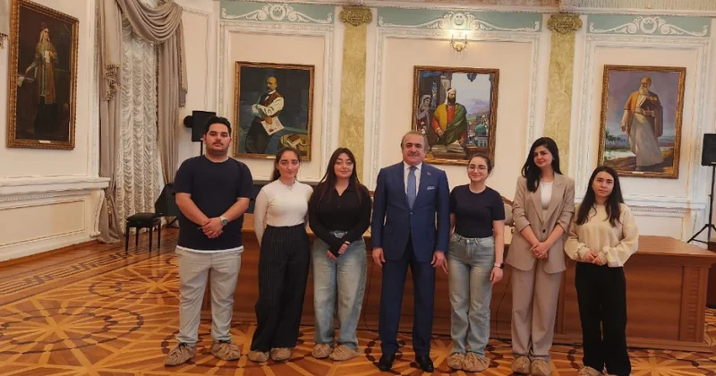 Bakı Dövlət Universitetinin tələbələri Ədəbiyyat Muzeyində olublar