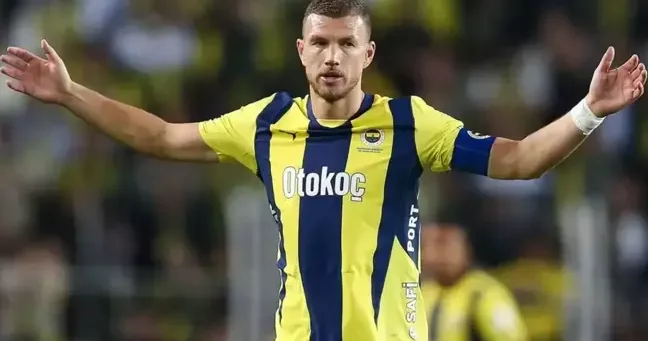 Fənərbaxça Dzeko ilə yollarını ayırdı