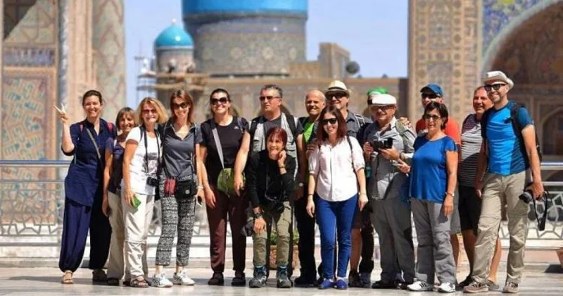 Özbəkistanda ilk: bir ayda ölkəyə 1 milyondan çox xarici turist gəlib