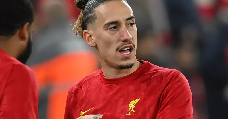 “Liverpul” yunan müdafiəçini satmağı planlaşdırır
