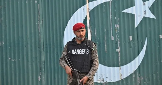 Pakistan Hindistanın hərbi bazalarına HÜCUM ETDİ Şiddətli döyüşlər gedir KONKRET